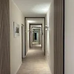 Solaris 8 Mit Balkon Und Moderner Einrichtung Appartamento