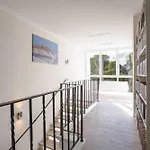 Solaris 8 Mit Balkon Und Moderner Einrichtung Appartamento