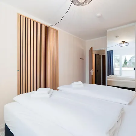 Solaris 8 Mit Balkon Und Moderner Einrichtung Grömitz