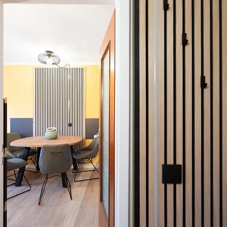 Appartamento Solaris 8 Mit Balkon Und Moderner Einrichtung *