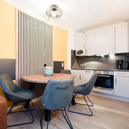 Apartment Solaris 8 Mit Balkon Und Moderner Einrichtung
